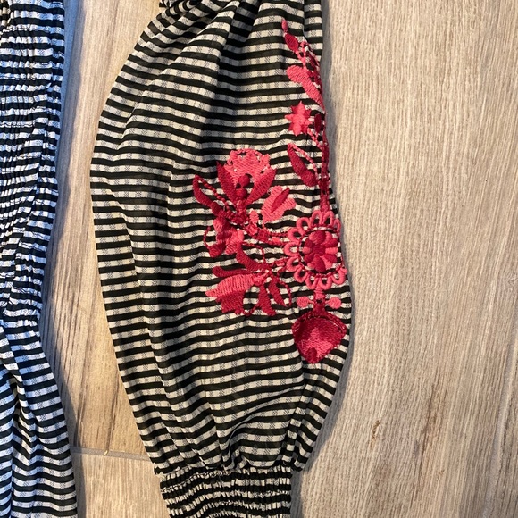 Off The Shoulder Top - Picture 3 of 3